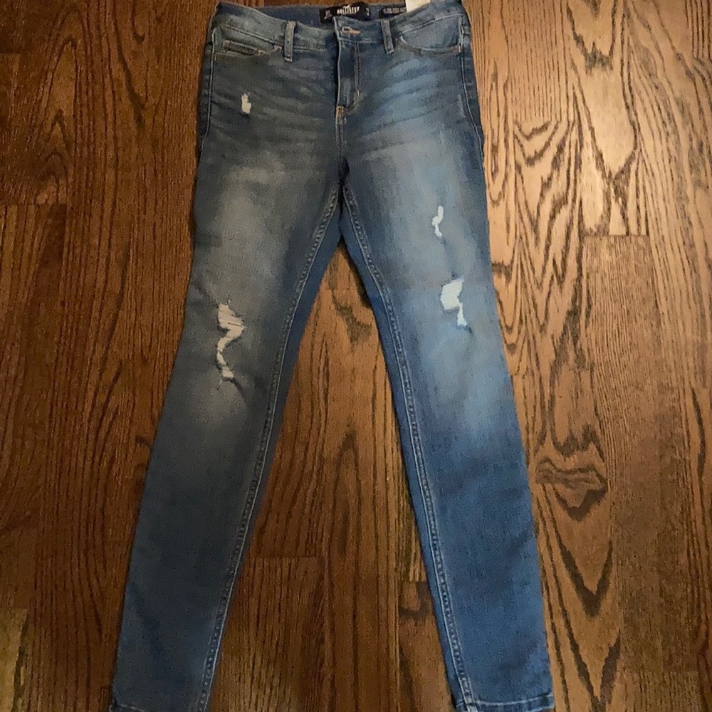 Hollister Size 3 Mid Rise Super Skinny Jeans